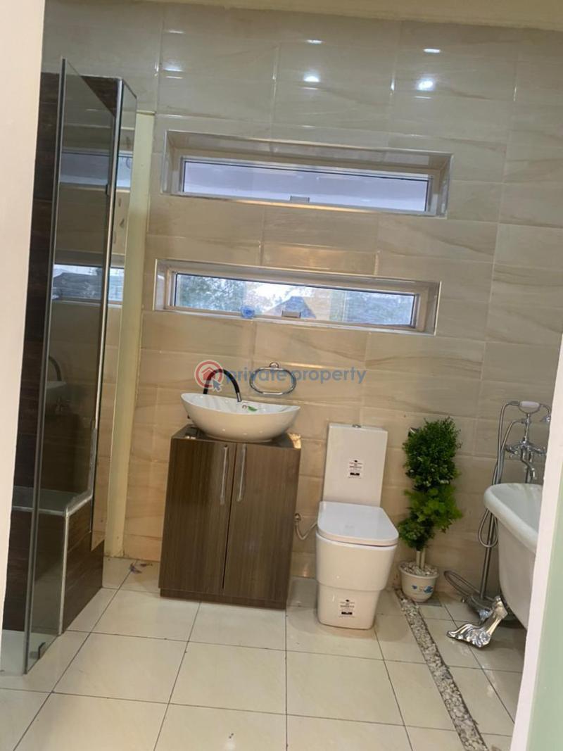 4 bedroom Detached Duplex For Rent Estate Ikota Lekki Lagos - 15