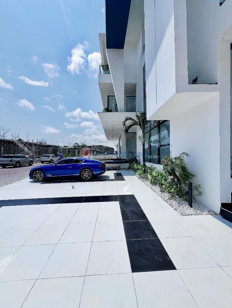 6 bedroom Detached Duplex For Sale Osapa London Lekki Lagos - 24