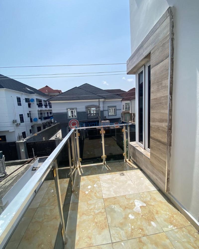 Massive luxury masterbedroom   in secured estate . - 6 1 bedroom Shared Apartment For Rent Well And Secured Estate . Osapa London Lekki Lagos - 6