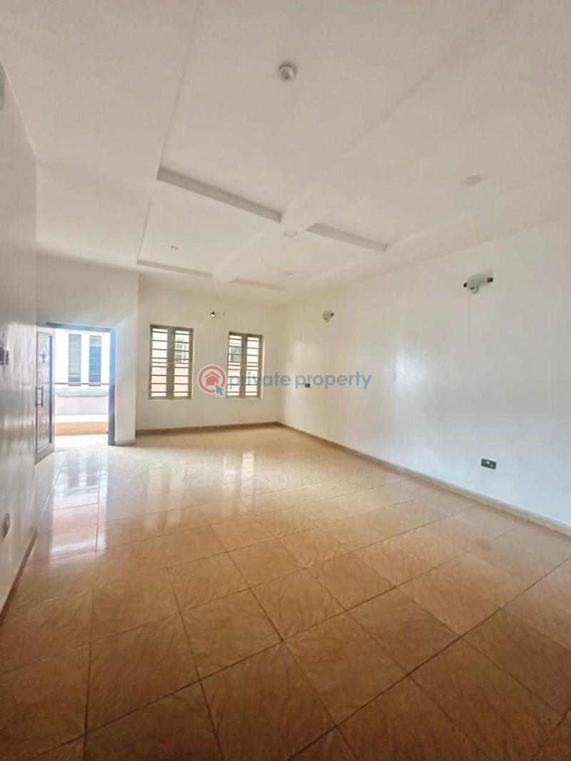 Massive luxury master’s bedroom - 5 1 bedroom Shared Apartment For Rent Obamusa Agungi Lekki Lagos - 5