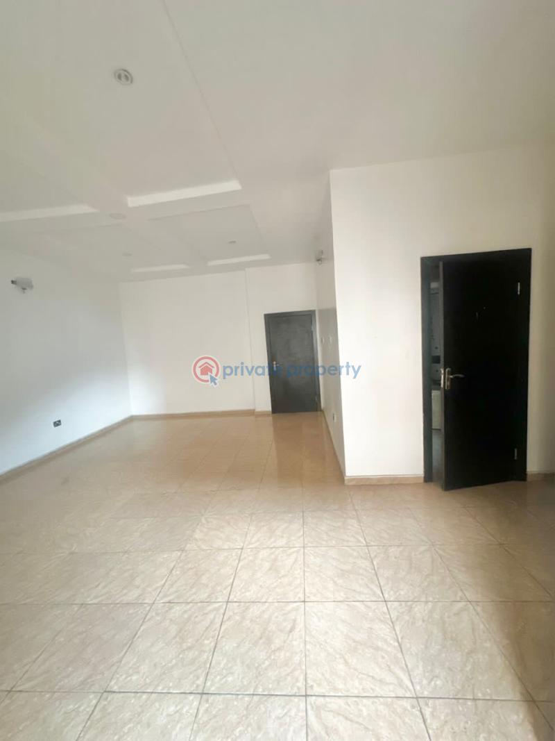 Massive luxury master’s bedroom - 2 1 bedroom Shared Apartment For Rent Obamusa Agungi Lekki Lagos - 2