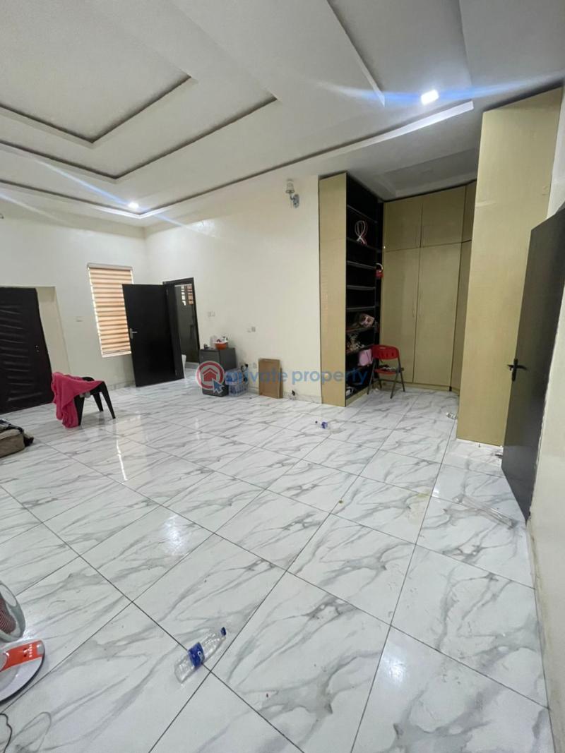 Room or Boys Quarter For Rent Ikota Gra Estate Ikota Lekki Lagos - 9