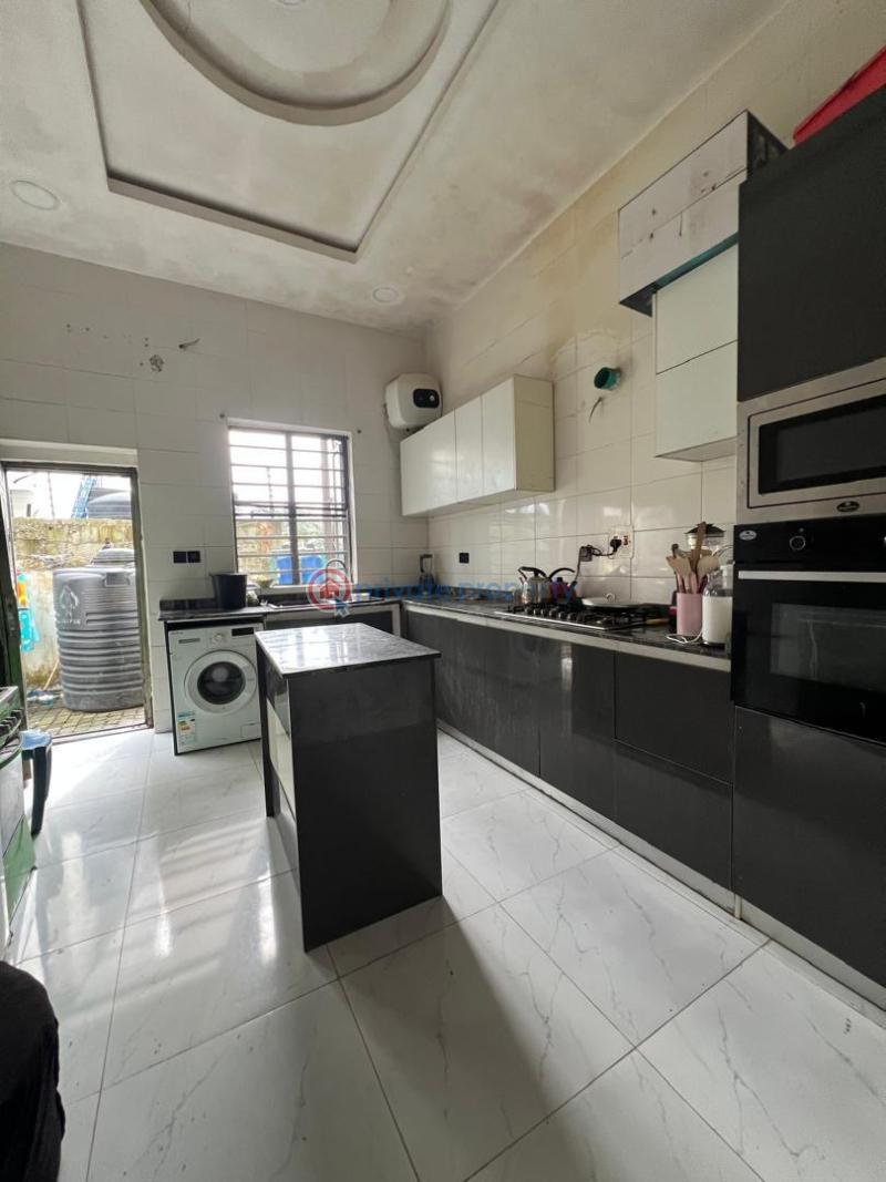 1 bedroom Shared Apartment For Rent Osapa London, Osapa London Lekki Lagos - 5