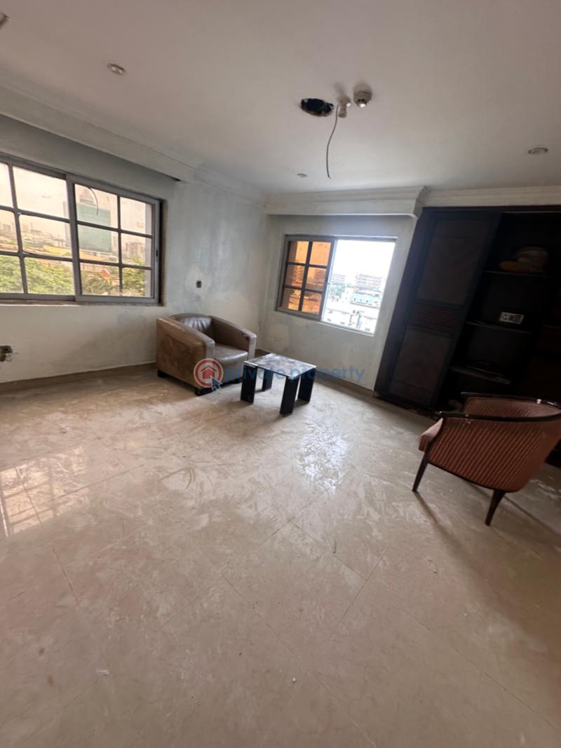 1 bedroom Block Of Flats For Rent Victoria Island Lagos - 4