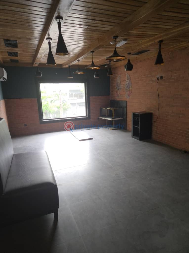 Massive semi-detached house formally used for restaurant & coffee shop - 13 Shop For Rent Victoria Island Lagos - 13