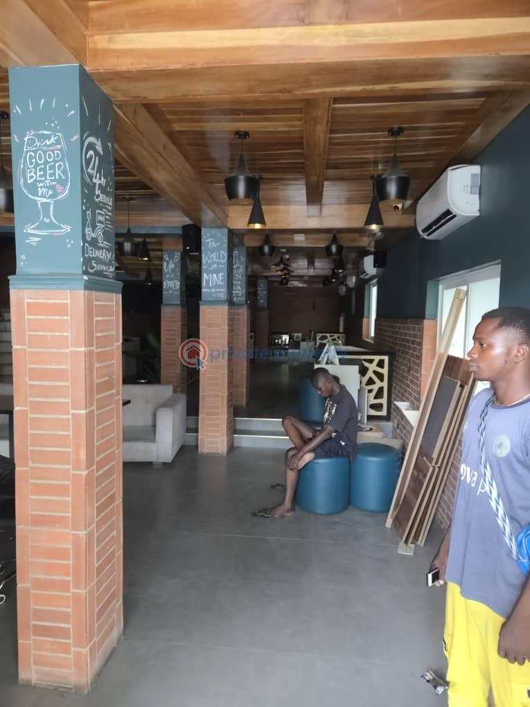 Massive semi-detached house formally used for restaurant & coffee shop - 4 Shop For Rent Victoria Island Lagos - 4