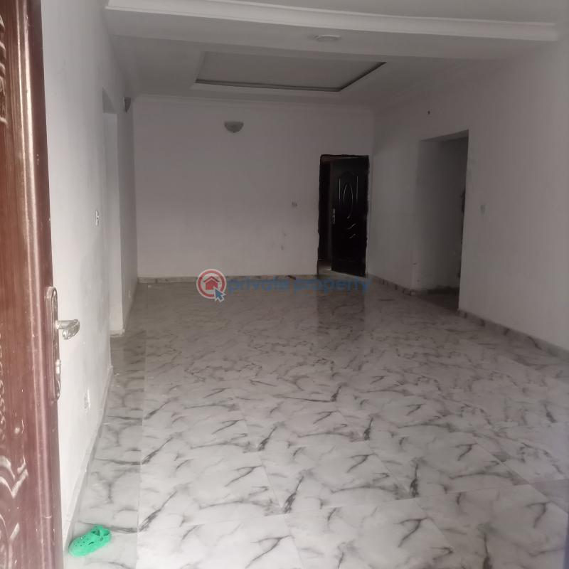 For rent 1 bedroom Self Contain New Town Estate Ogobom Ajah Lagos