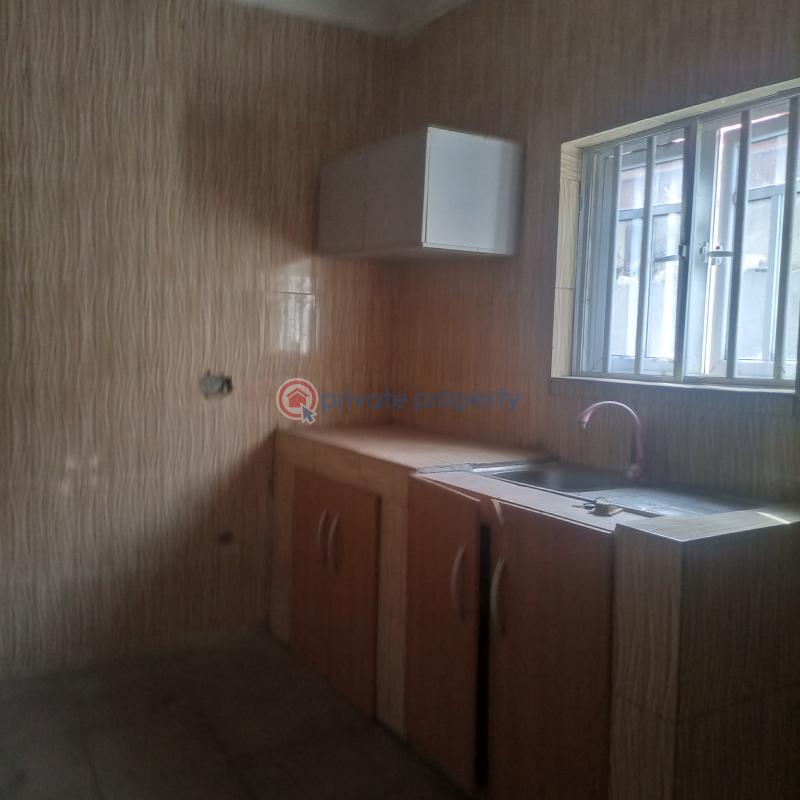 For rent 1 bedroom Self Contain New Town Estate Ogobom Ajah Lagos