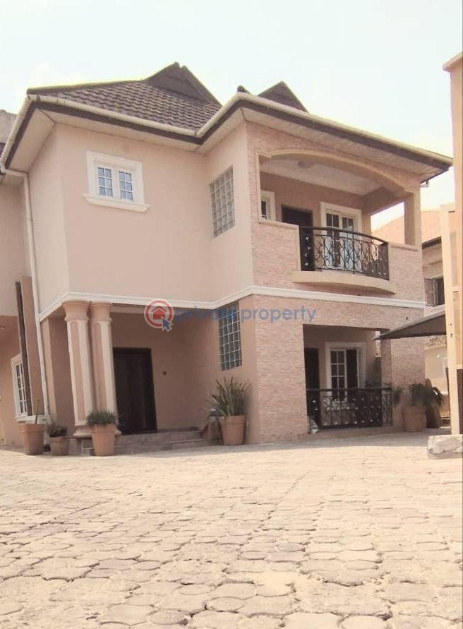 For rent 6 bedroom Duplex Off Admiralty Way Lekki Phase 1 Lagos (PID