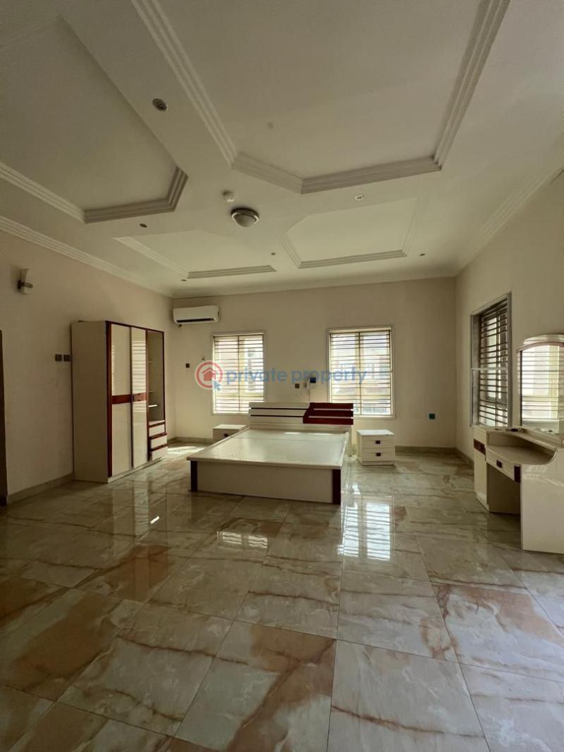 1 bedroom Shared Apartment For Rent Ologolo Lekki Lagos - 5