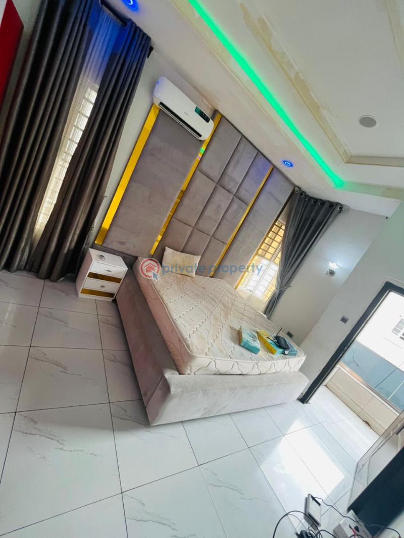 1 bedroom Shared Apartment For Rent Along Lekki Expressway Lagos - 4