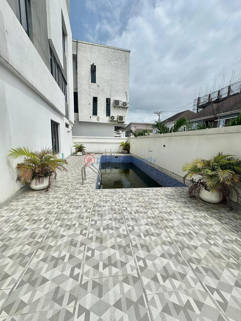 4 bedroom Detached Duplex For Sale Sam Court, Chevy View Estate, Opposite Chevron Headquarters. Chevron Drive Lekki Lagos - 15