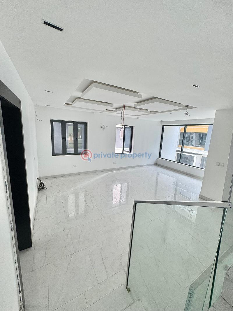4 bedroom Detached Duplex For Sale Sam Court, Chevy View Estate, Opposite Chevron Headquarters. Chevron Drive Lekki Lagos - 9