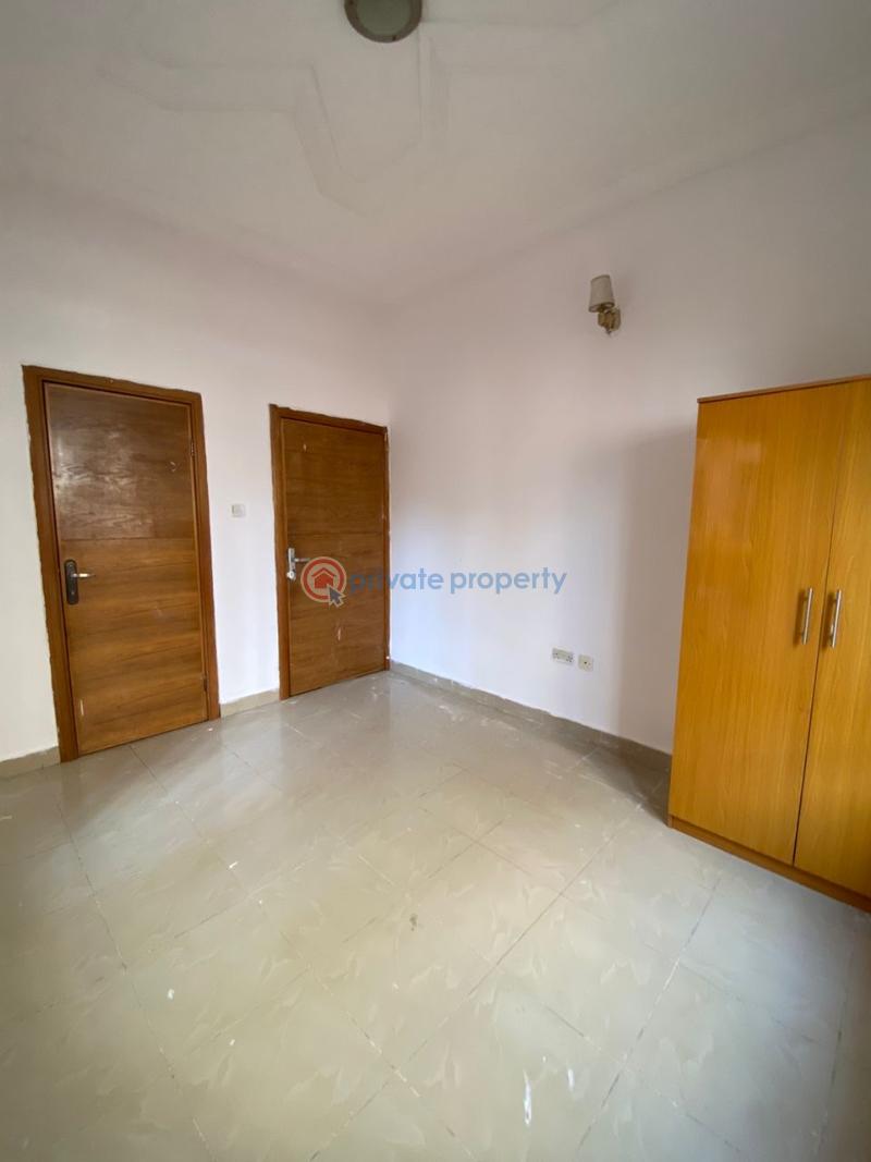 Master’s bedroom in chevron - 7 1 bedroom Shared Apartment For Rent Nice Estate In Chevron Chevron Drive Lekki Lagos - 7