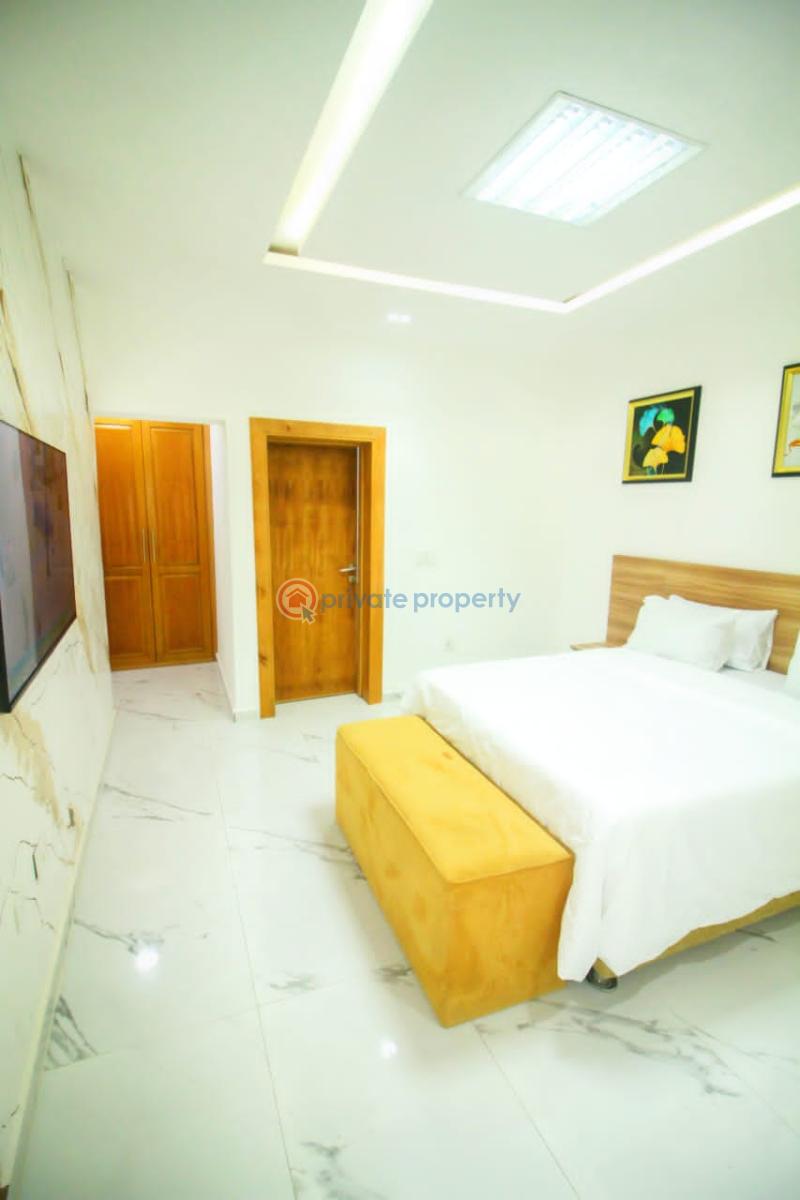 Mini estate consisting 10 units of fully furnished 3 bedroom apartments with one bq each - 1 3 bedroom Block Of Flats For Sale Lekki Phase1 Close To Expressway Lekki Phase 1 Lagos - 1