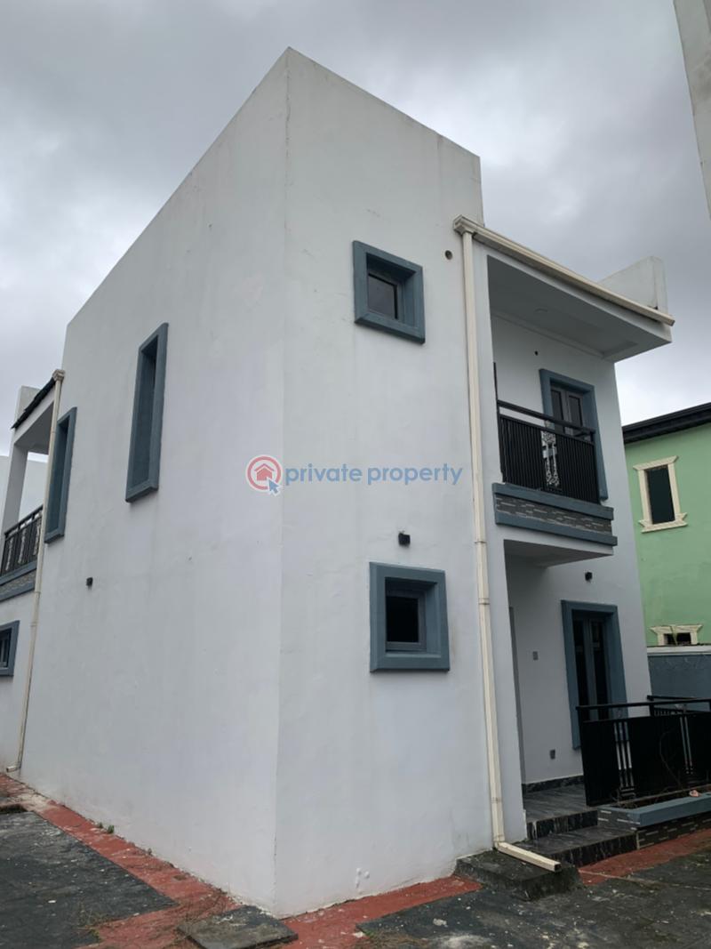 10 bedroom Duplex For Sale Ekehuan After Uniben Campus Benin Edo - 3