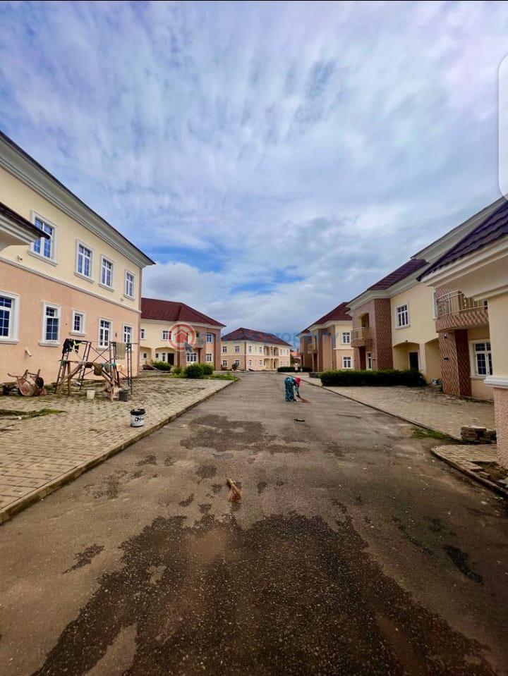 4 bedroom Duplex For Sale Life Camp Abuja Phase 3  - 14