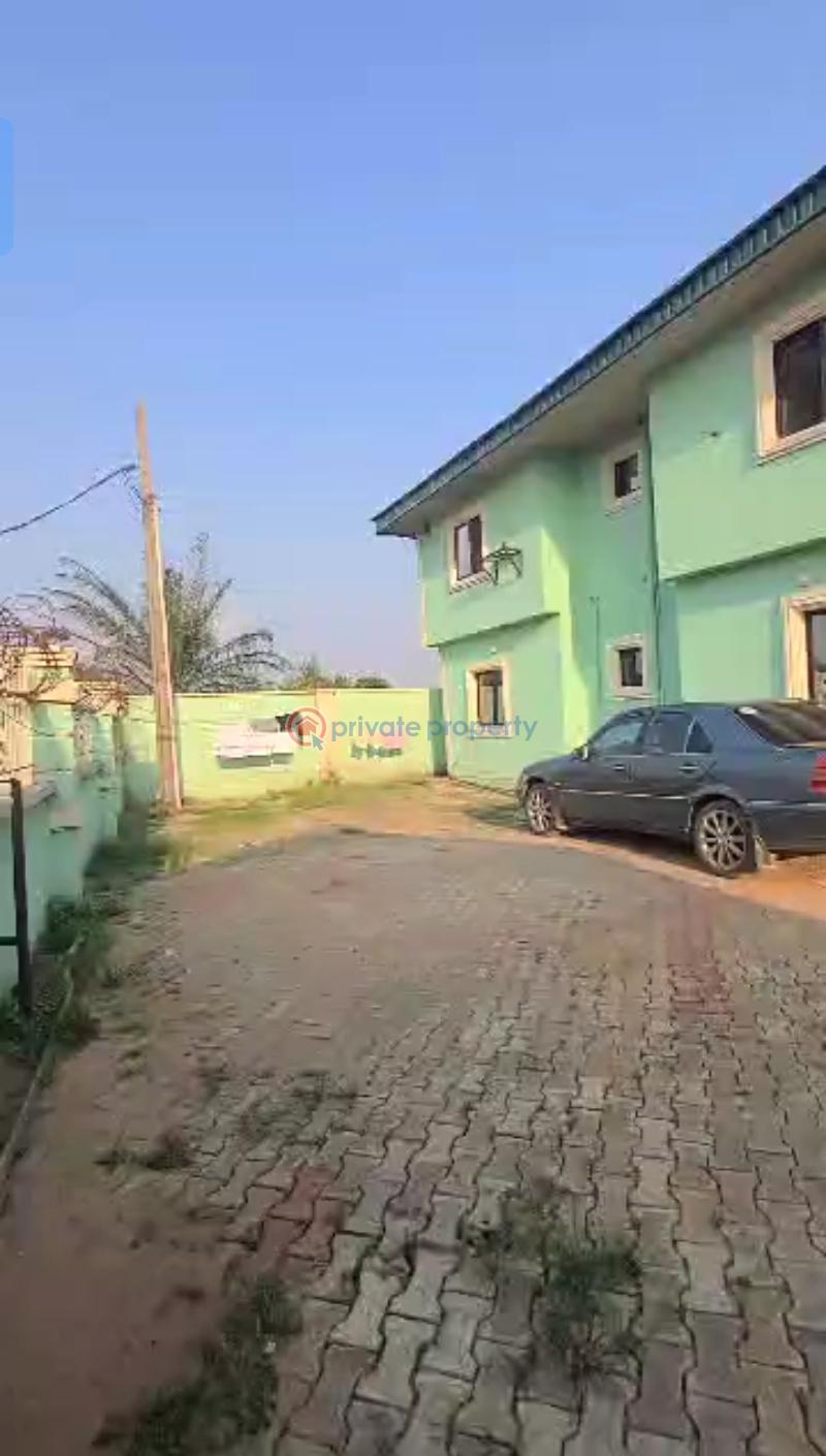 Block Of Flats For Sale At Goodwill Street ... By Trade Fare Axis ... Off Ekehuan Road ... Benin City... Benin Edo - 6