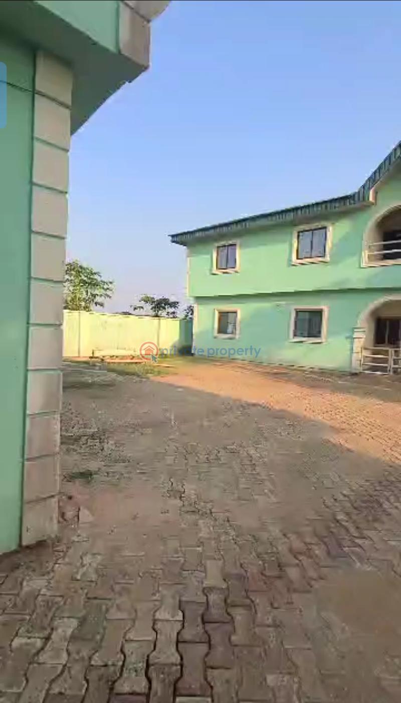 Block Of Flats For Sale At Goodwill Street ... By Trade Fare Axis ... Off Ekehuan Road ... Benin City... Benin Edo - 4