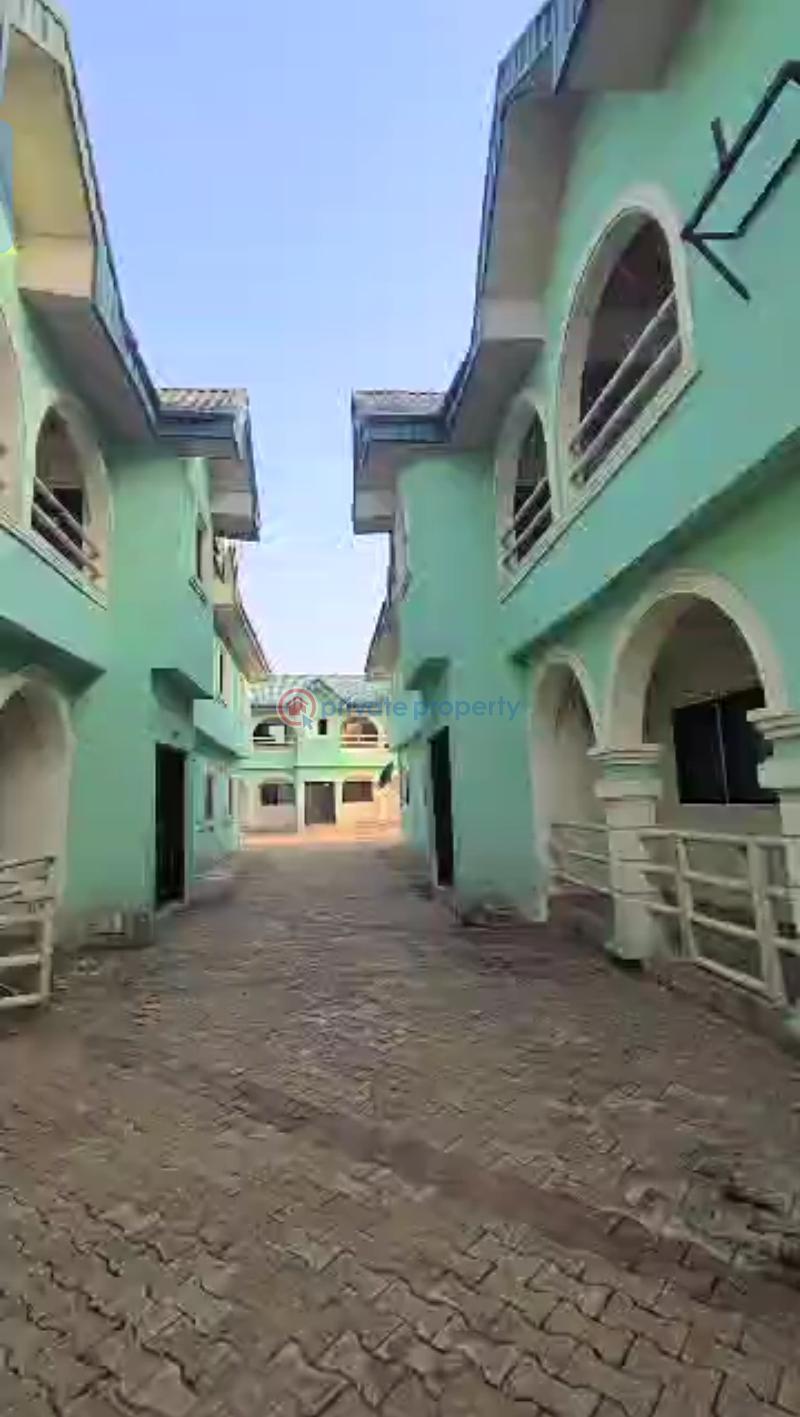 Block Of Flats For Sale At Goodwill Street ... By Trade Fare Axis ... Off Ekehuan Road ... Benin City... Benin Edo - 2