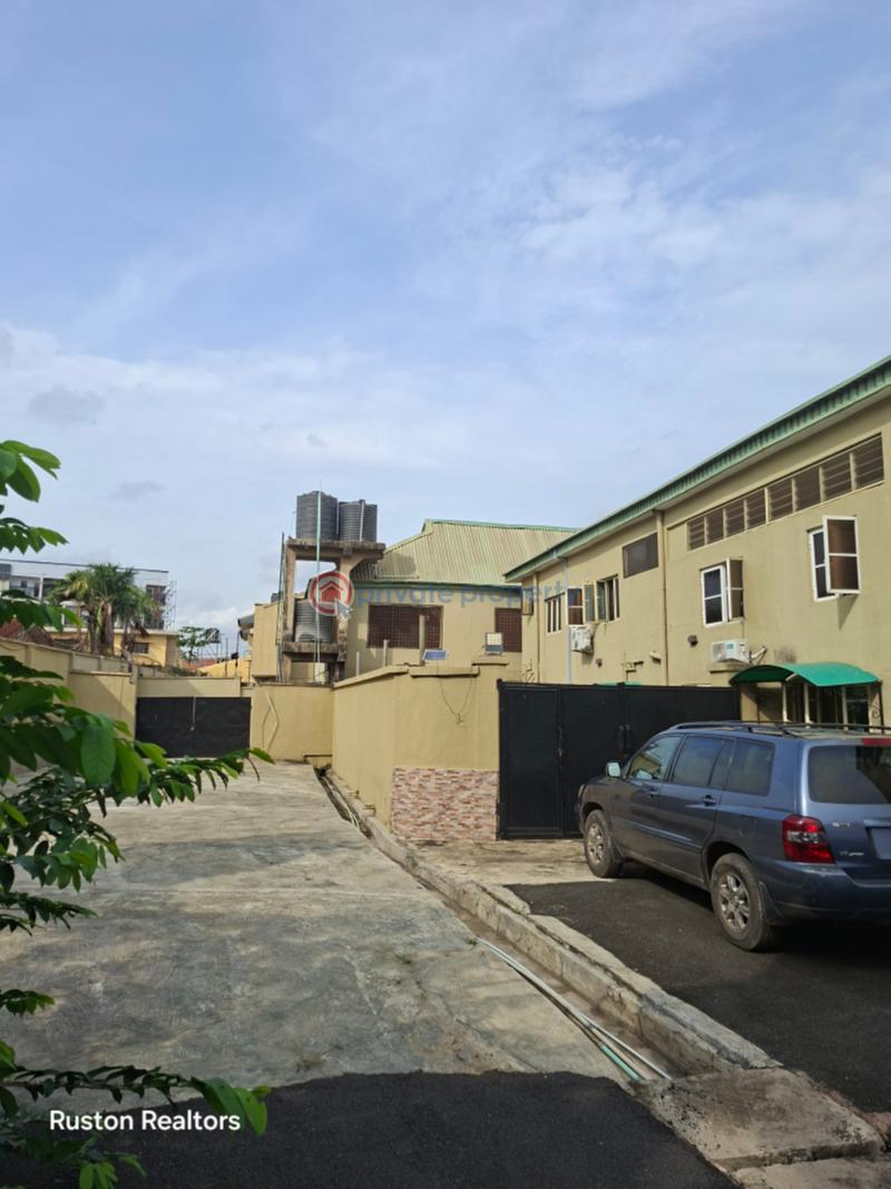 10 bedroom Townhouse For Sale New Bodija Estate Bodija Ibadan Oyo - 0