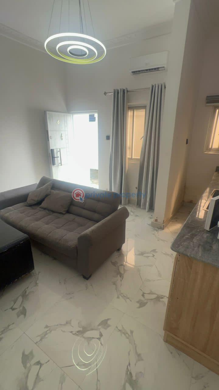 1 bedroom Mini Flat For Rent 𝗢𝗳𝗳 𝗙𝗿𝗲𝗲𝗱𝗼𝗺 𝗪𝗮𝘆 Lekki Phase 1 Lagos - 3