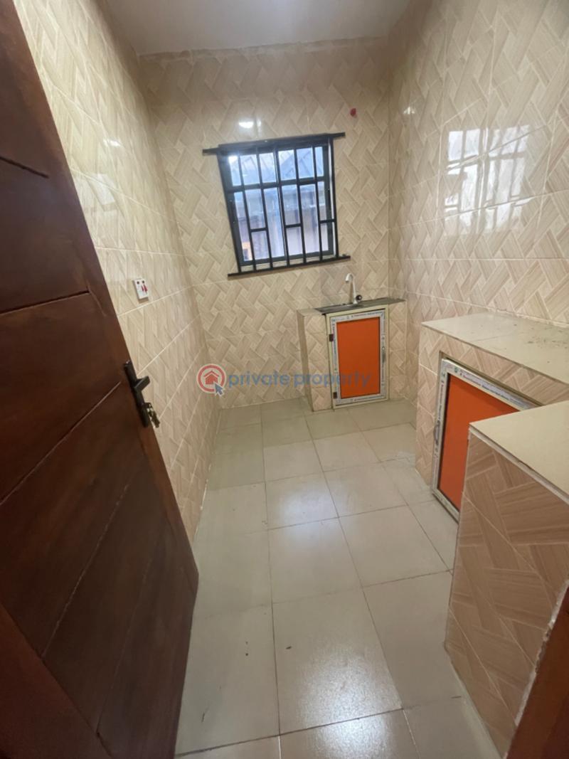 1 bedroom Mini Flat For Rent Magodo Gra Phase 1 Magodo Kosofe/Ikosi Lagos - 1