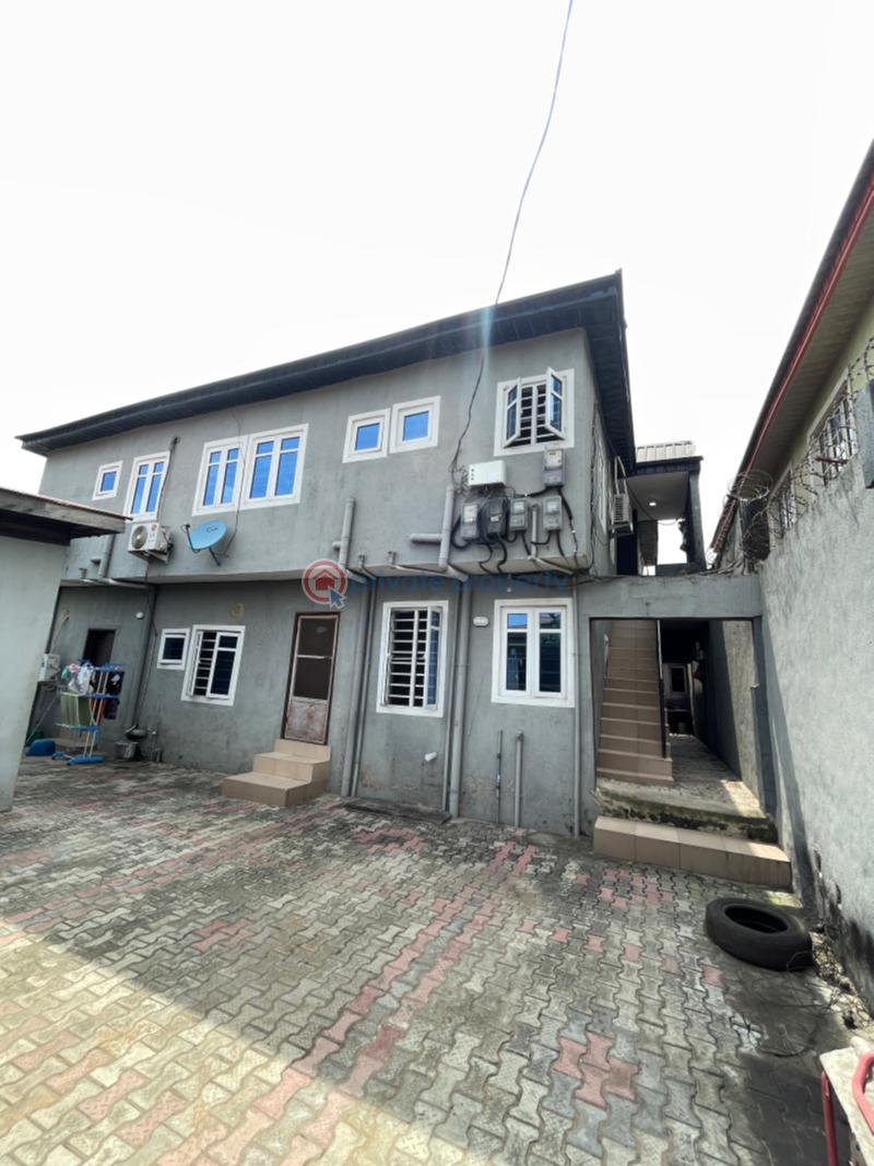 1 bedroom Mini Flat For Rent Unity Close At Olowora Magodo Olowora Ojodu Lagos - 1