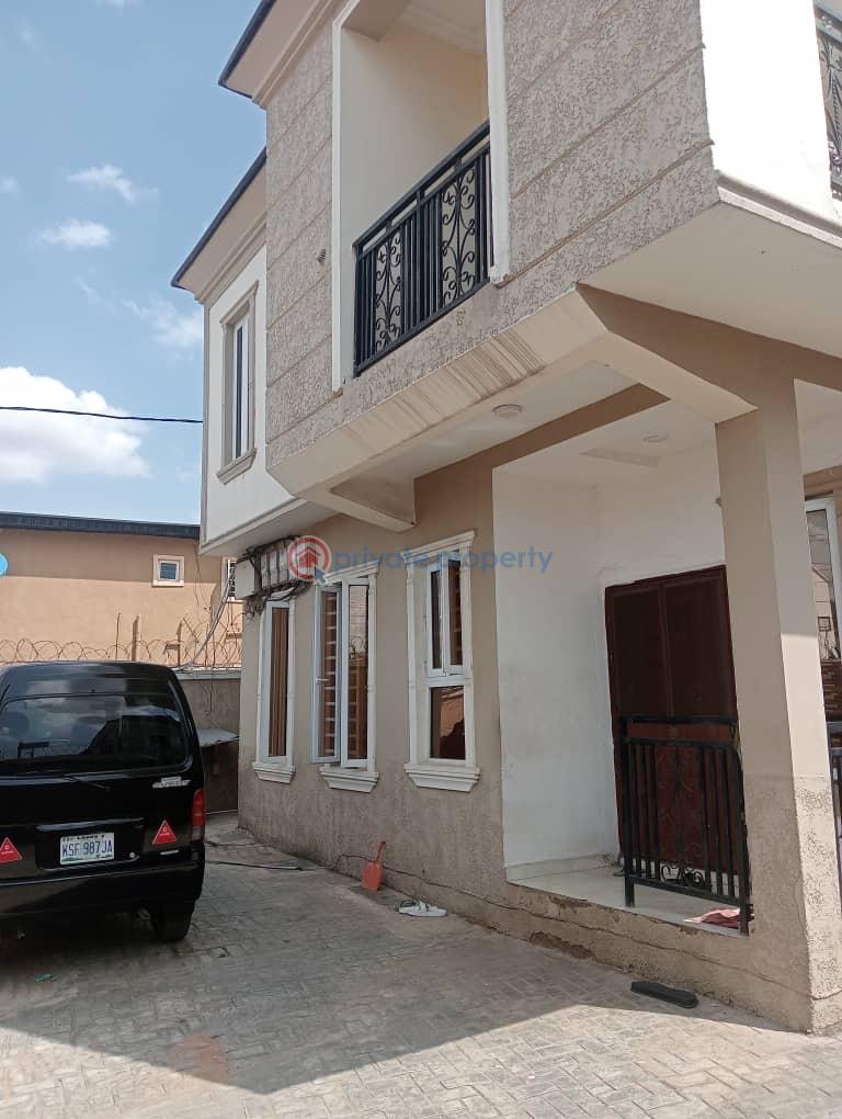 1 bedroom Block Of Flats For Rent Magodo Phase 1 Magodo GRA Phase 1 Ojodu Lagos - 1