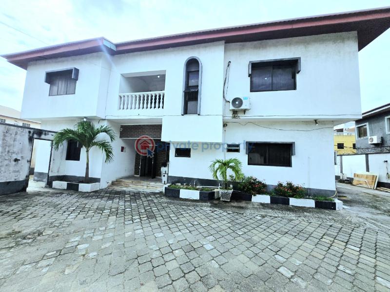 1 bedroom Flat & Apartment For Rent Lekki Phase 1 Lagos - 0