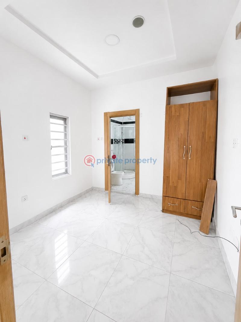 1 bedroom Mini Flat For Rent Off Eleganza Bus Stop Along Lekki Expressway Lagos - 3