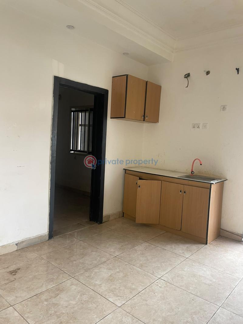 1 bedroom Mini Flat For Rent Osapa London Lekki Lagos. Along Lekki Expressway Lagos - 0