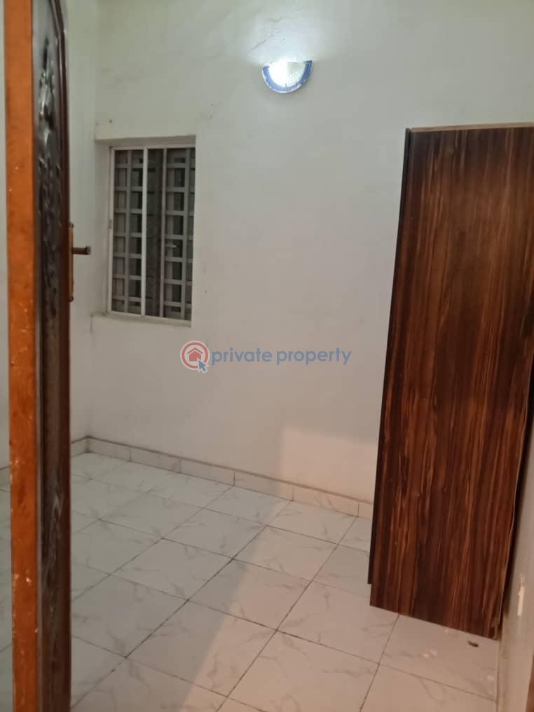 1 bedroom Mini Flat For Rent Adekunle Yaba Ebute Metta Yaba Lagos - 0