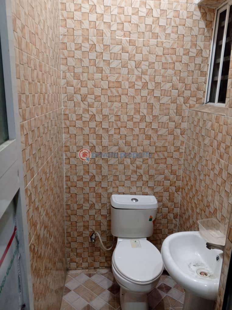 1 bedroom Mini Flat For Rent Adekunle Yaba Ebute Metta Yaba Lagos - 4