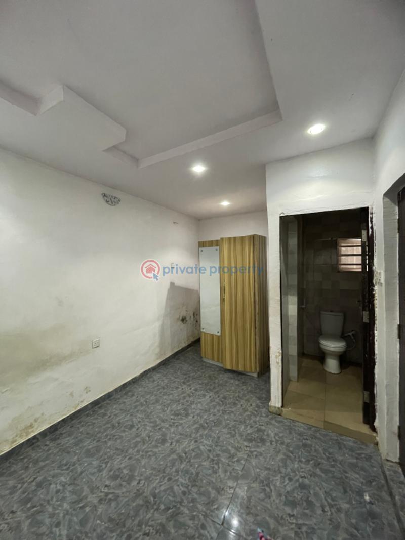 1 bedroom Mini Flat For Rent Unity Close Olowora Magodo Olowora Ojodu Lagos - 2