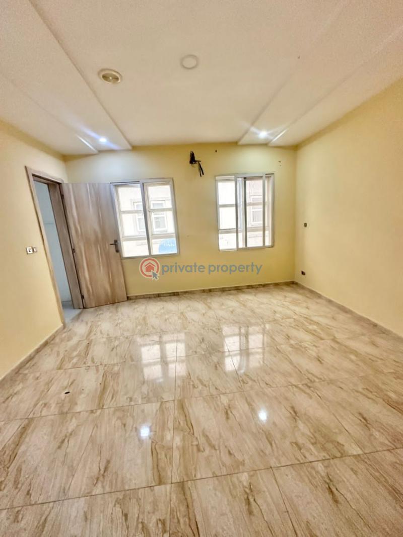 1 bedroom Mini Flat For Rent Orchid Road Before The Roundabout Along Lekki Expressway Lagos - 0