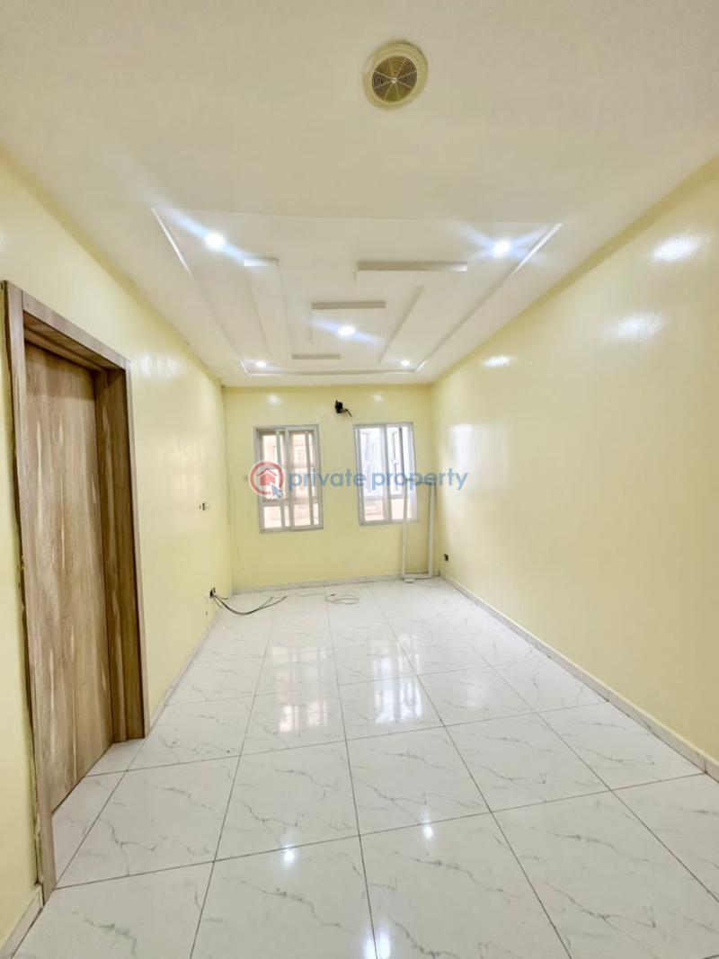 1 bedroom Mini Flat For Rent Along Lekki Expressway Lagos - 4