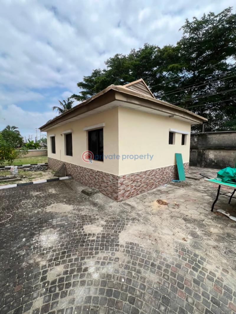 1 bedroom Mini Flat For Rent Mobil Road By Ilaje Ajah, Lekki Lagos. Lekki Scheme 2 Ajah Lagos - 1