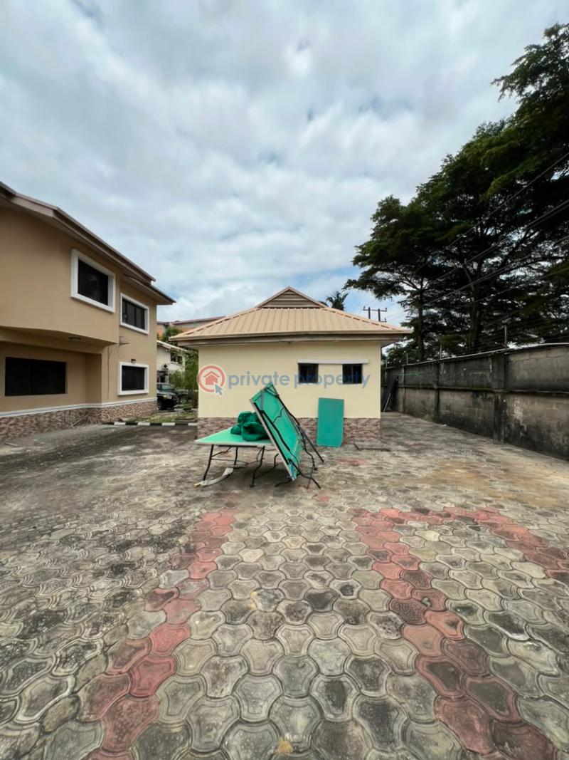 1 bedroom Mini Flat For Rent Mobil Road By Ilaje Ajah, Lekki Lagos. Lekki Scheme 2 Ajah Lagos - 0