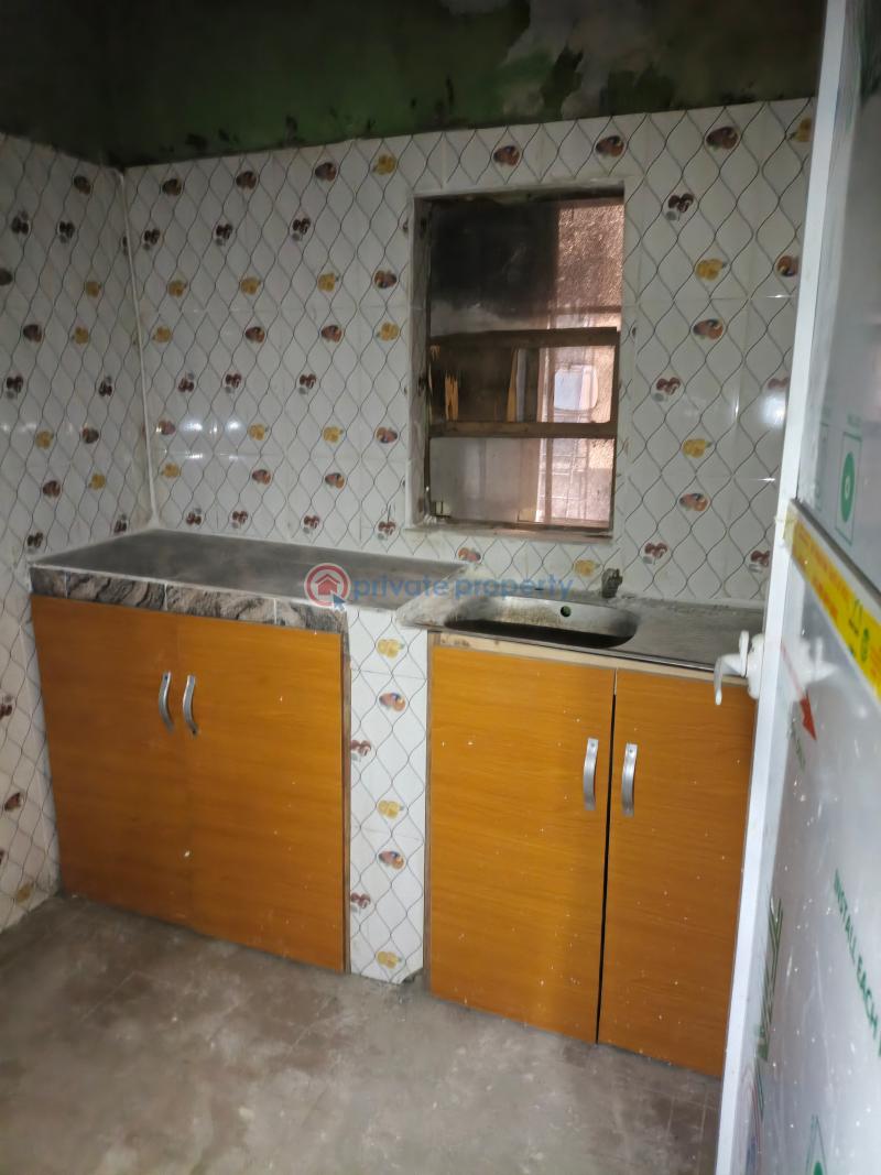 1 bedroom Mini Flat For Rent Off Elebiju Road Off Demurin Road Ketu Ketu Kosofe/Ikosi Lagos - 0