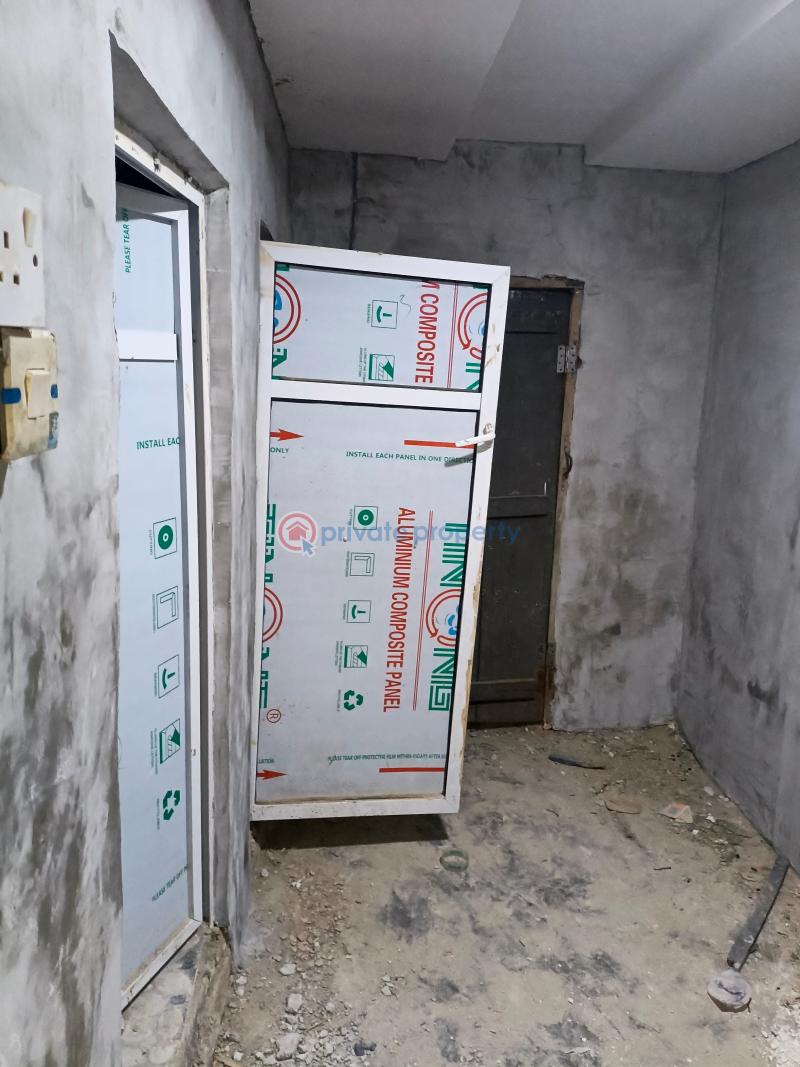 1 bedroom Mini Flat For Rent Off Elebiju Road Off Demurin Road Ketu Ketu Kosofe/Ikosi Lagos - 4