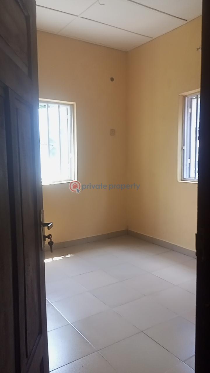 1 bedroom Mini Flat For Rent Bucknor Isolo Lagos - 4