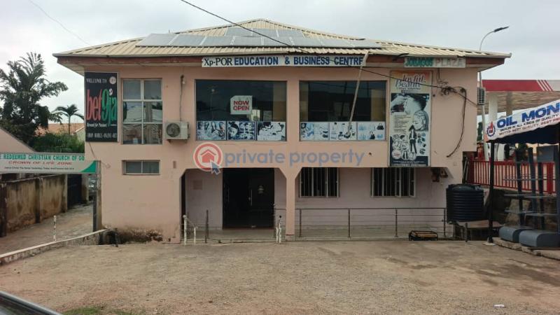 Mall/Complex/Plaza For Sale Karu, Jikwoyi Express Road Karu Abuja Phase 4  - 3