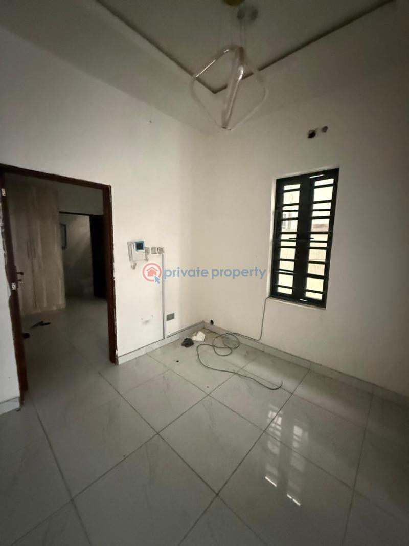 1 bedroom Mini Flat For Rent Chevron Lekki Lagos - 3