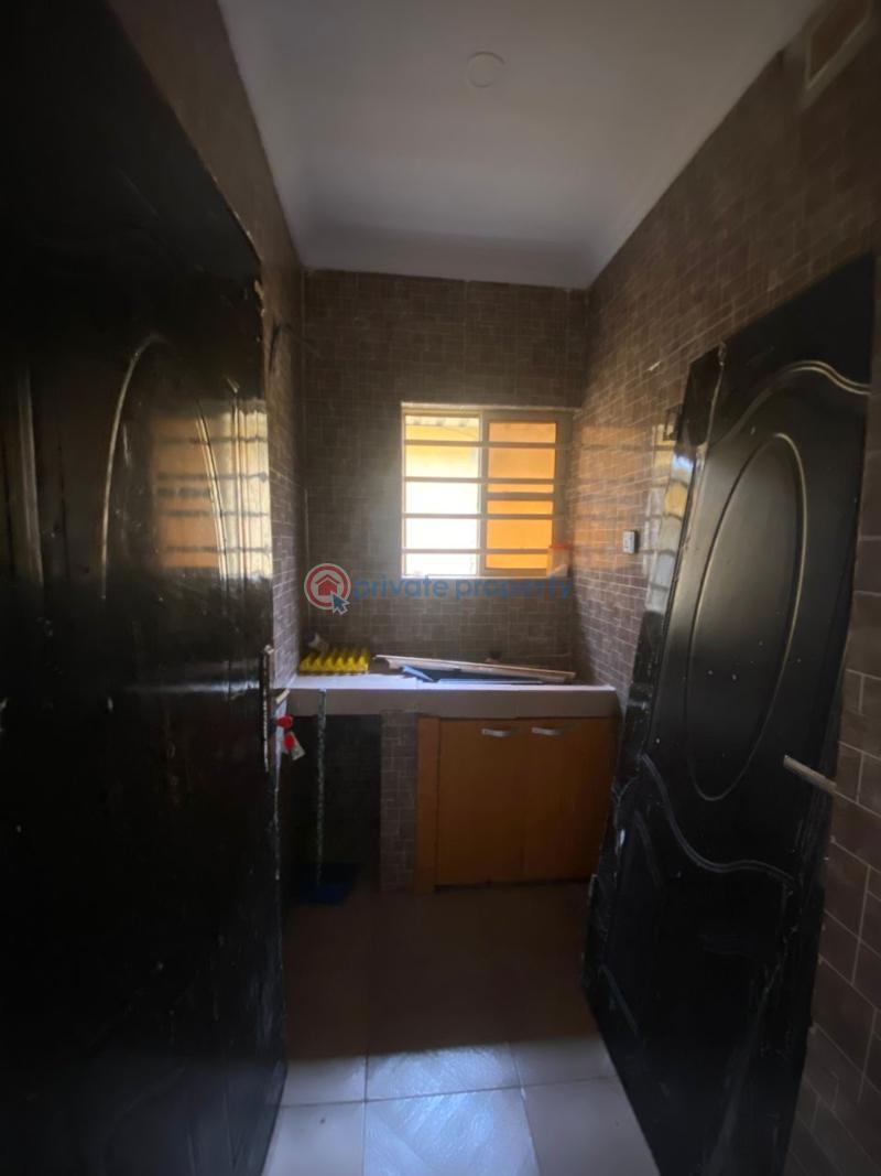 1 bedroom Mini Flat For Rent Joseph Avenue Behind Sangotedo Market Ajah Lagos - 3