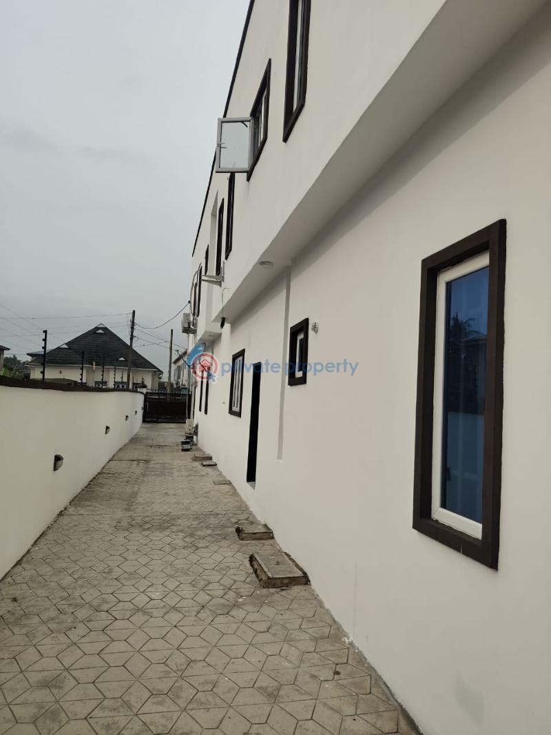 1 bedroom Mini Flat For Rent Elepe Royal Estate, Aga Ebute Ikorodu Lagos - 2