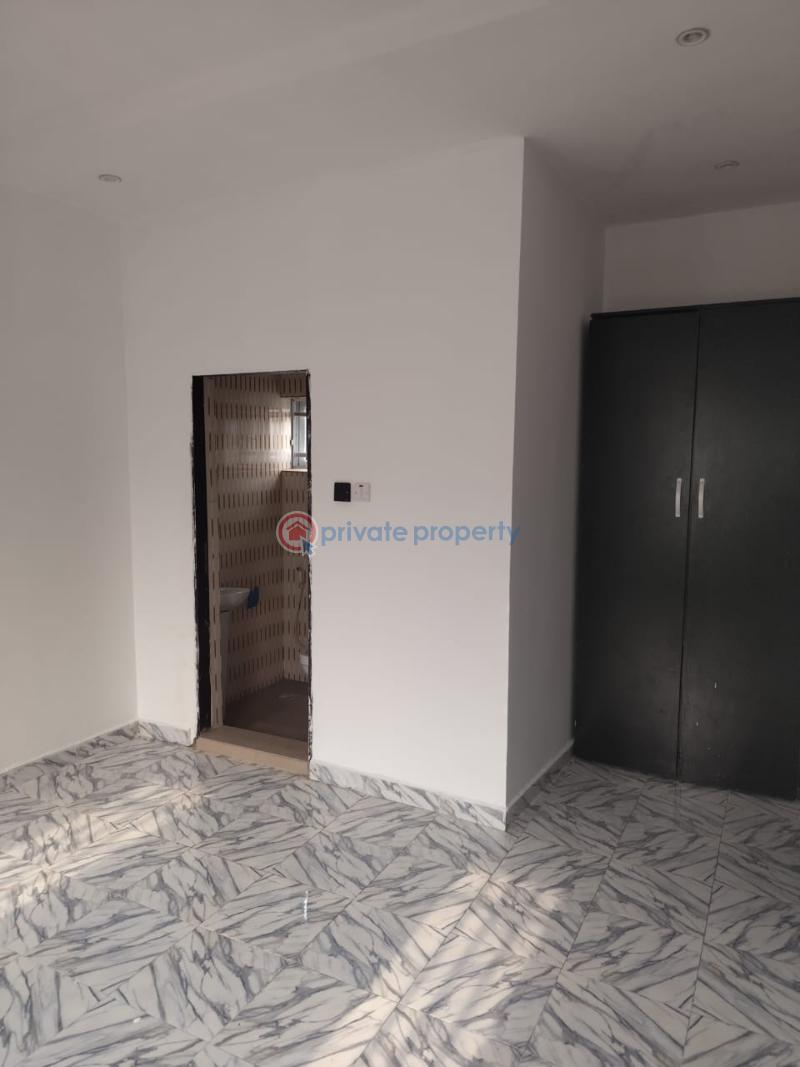 1 bedroom Mini Flat For Rent Elepe Royal Estate, Aga Ebute Ikorodu Lagos - 12