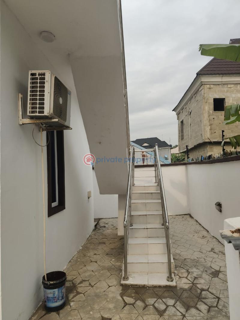 1 bedroom Mini Flat For Rent Elepe Royal Estate, Aga Ebute Ikorodu Lagos - 1