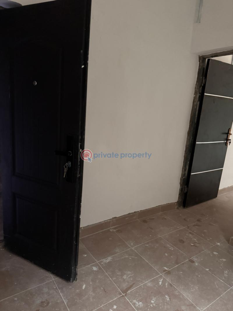 1 bedroom Mini Flat For Sale Ijeshatedo Surulere Lagos - 1
