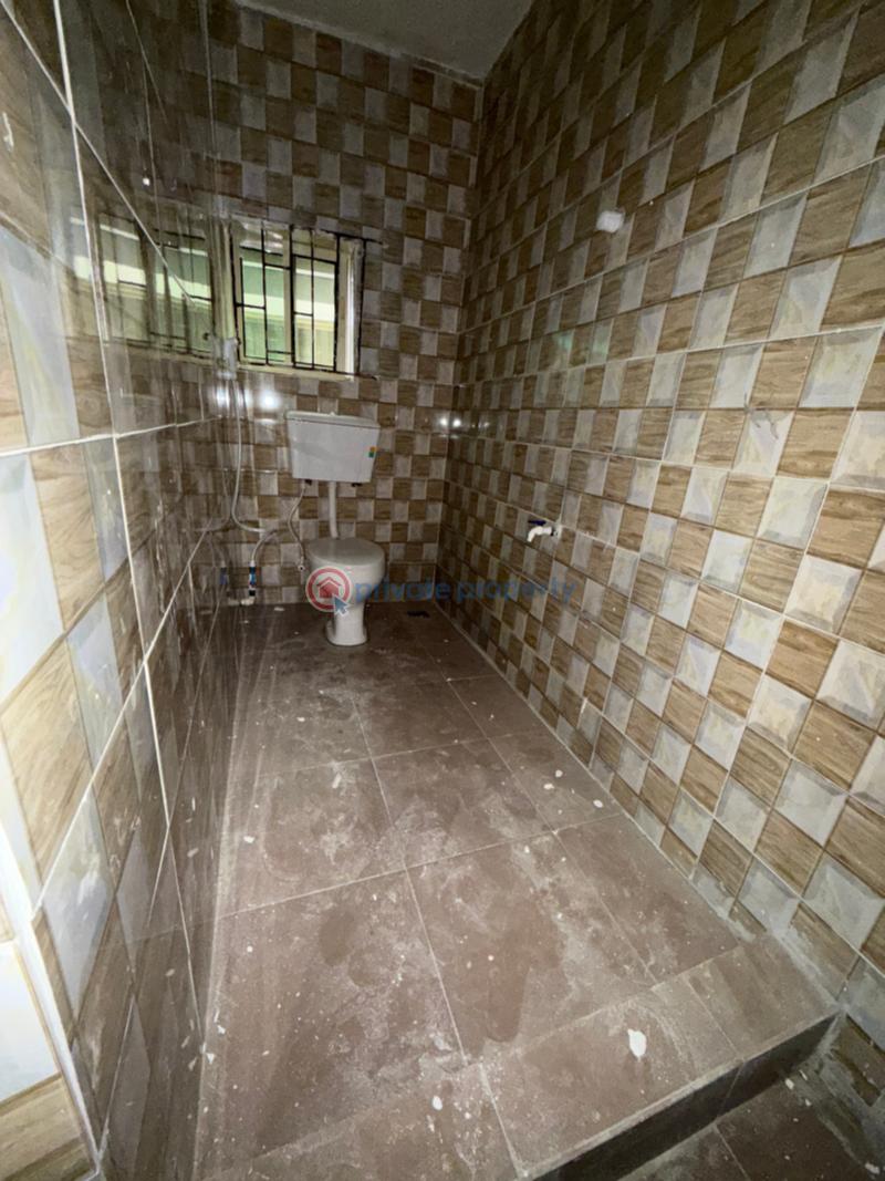 1 bedroom Mini Flat For Sale Ijeshatedo Surulere Lagos - 2